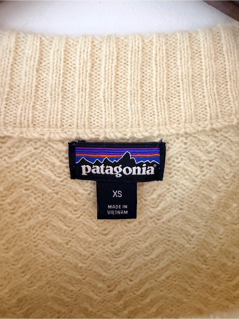 Patagonia Cream Chevron-Knit Crew Sweater - Picture 3 of 13